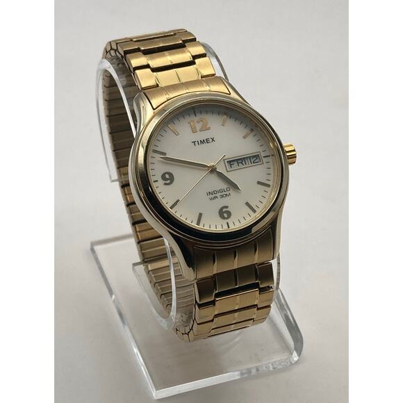 Men's Timex Indiglo Watch 36mm WR 30m - Day Date - New Battery - Expandable Band - Picture 1 of 6